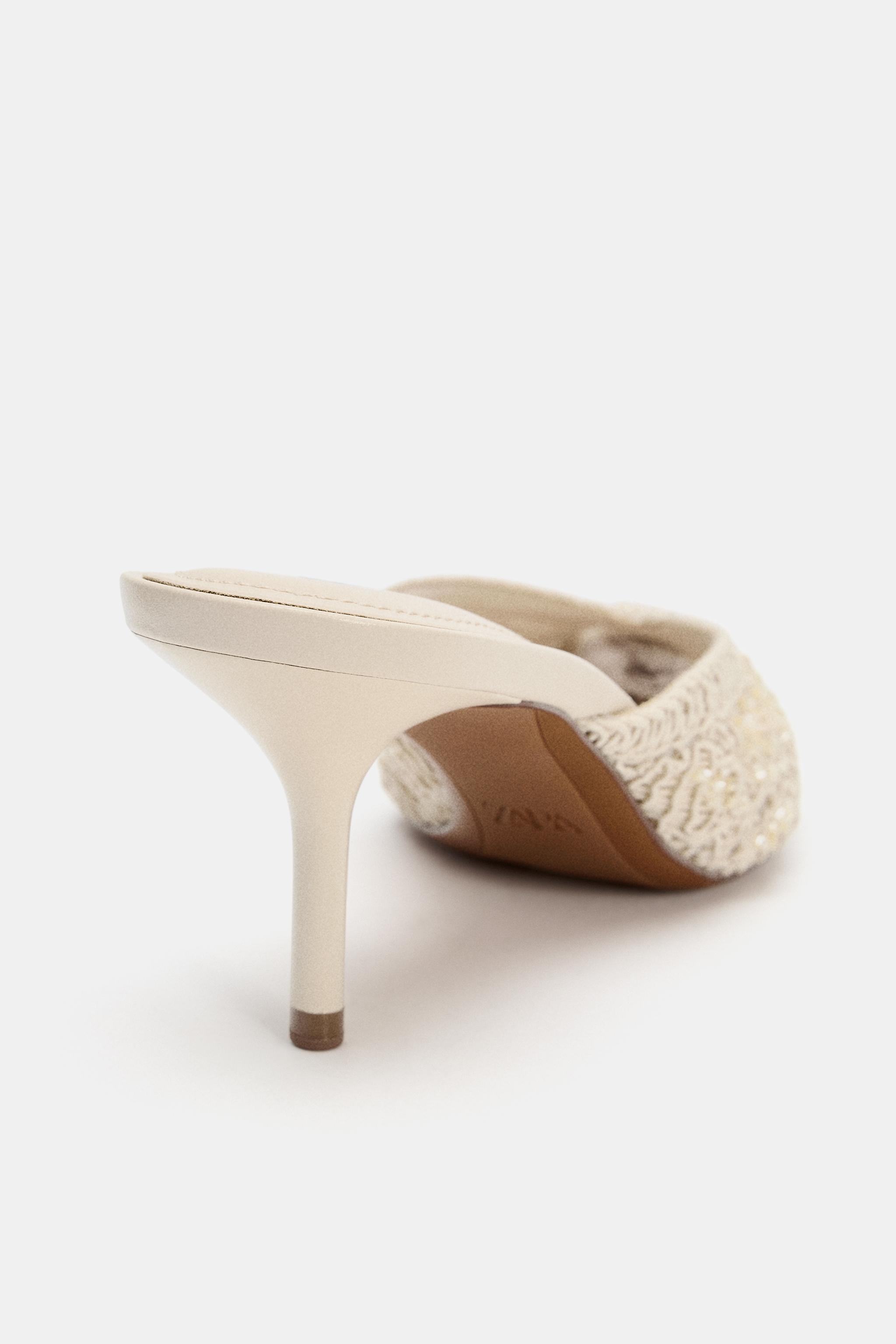 MULE HEEL SHOES WITH APPLIQUÉS